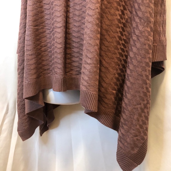 Lululemon Divinity Poncho Shawl Wrap NWT OS - Picture 10 of 16